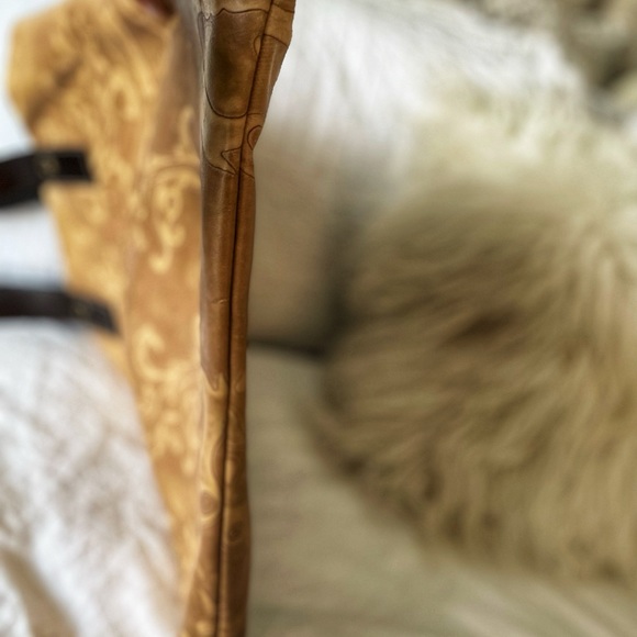 Falor, leather embossed purse. - Picture 7 of 8